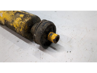 Стойка амортизатора  Volkswagen Transporter 4 1991-2003      