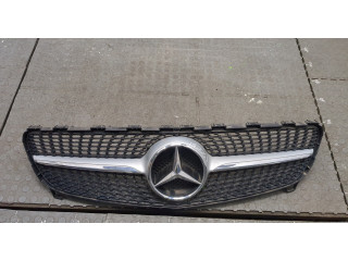 Решетка радиатора  Mercedes A W176 2012-2018          