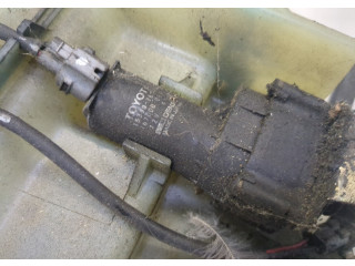 Бачок расширительный  Toyota Previa (Estima) 1990-2000 167288001     2.4