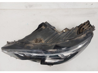 Фара передняя  Peugeot 3008 2016-2020 левая 
