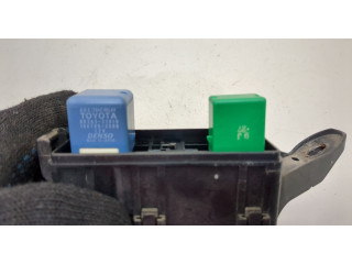 Блок реле  Lexus IS 2005-2016      8274330020   