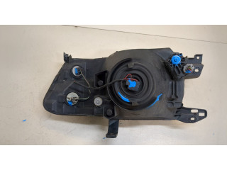 Фара передняя  Mitsubishi Pajero / Montero 2000-2006 правая 