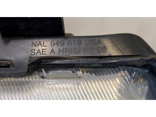 Фара передняя Nissan Pathfinder 2004-2014 правая