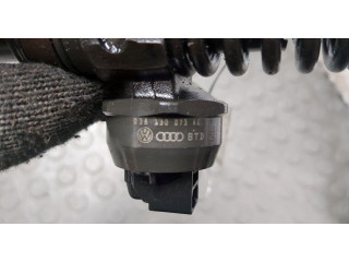 Форсунка топливная  Skoda Roomster 2006-2015    038130073AG     