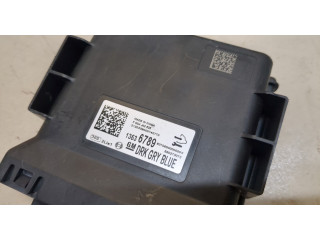 Блок комфорта  Chevrolet Trailblazer 2020-2022      13536789  