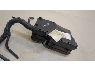 Блок предохранителей  Ford Kuga 2016-2019         