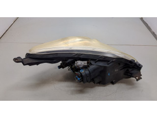 Фара передняя  Toyota Urban Cruiser левая 