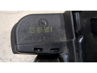 Zámek zadních dveří      