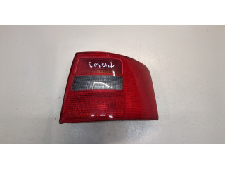 Задний фонарь 4B9945096D