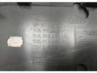 Решетка радиатора Audi Q3 2011-2018 8U0853651AA