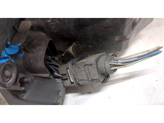 Фара передняя  Ford Focus 2 2008-2011 правая 