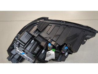 Фара передняя  Peugeot 3008 2020- правая 