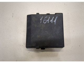 Крышка блока предохранителей  Infiniti QX56 2004-2010      243827s100    5.6