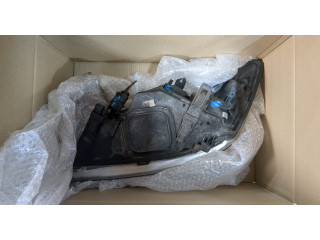 Фара передняя  Ford Focus 2 2008-2011 правая 