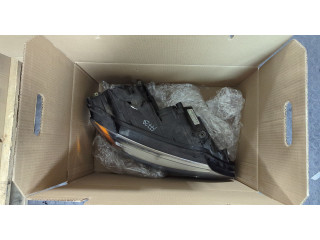 Фара передняя  Volkswagen Jetta 6 2010-2018 правая 