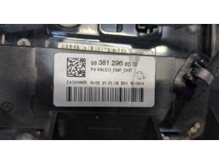 Дисплей бортового компьютера  Peugeot 2008 2019-2023         