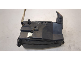 Блок предохранителей Mitsubishi Galant 1997-2003 MR445510