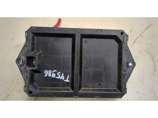 Блок предохранителей Jaguar XF 2007–2012