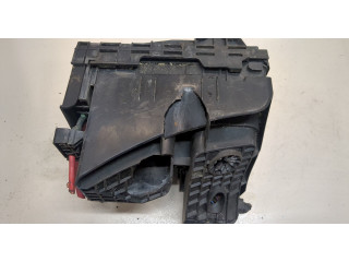 Блок предохранителей  Opel Antara         