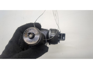 Форсунка топливная  Volkswagen Golf 5 2003-2009    038130073AG     