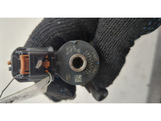 Форсунка топливная Peugeot 2008 2013-2019 9828959880