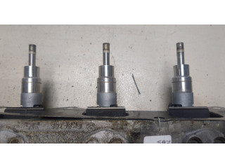 Форсунка топливная  Volkswagen Golf Plus         