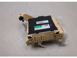 Блок комфорта  Toyota Auris E18 2012-        