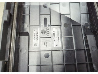 Блок предохранителей Volkswagen Golf 5 2003-2009