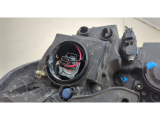 Фара передняя Peugeot 2008 2013-2019 правая