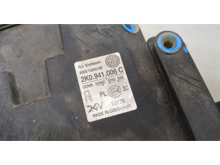 Фара передняя  Volkswagen Caddy 2004-2015 правая 