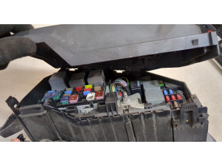 Блок предохранителей Ford S-Max 2006-2010
