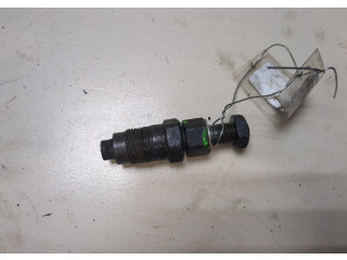 Форсунка топливная Mitsubishi Montero Sport / Pajero Sport 1996-2008