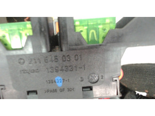 Блок предохранителей  Mercedes E W211 2002-2009      2116450301     3.2