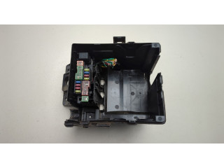 Блок предохранителей  Infiniti QX56 2004-2010      243827S110   