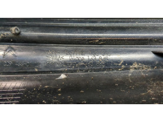 Задний фонарь          