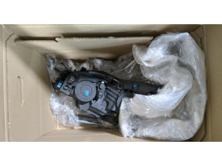 Фара передняя Peugeot 508 2010-2014 правая