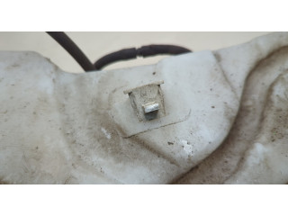 Бачок омывателя  Ford Focus 2 2005-2008    