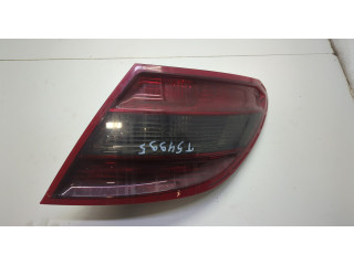 Задний фонарь          