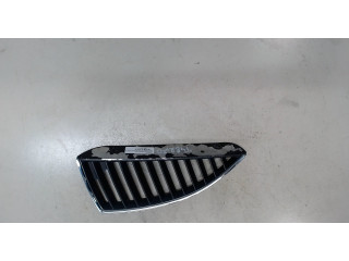 Решетка радиатора Mitsubishi Lancer 9 2003-2006 MN126473, MN126877