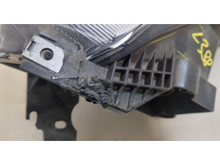 Фара передняя  Ford Escape 2015-2019 правая 