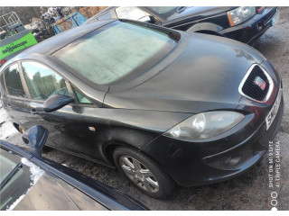 Генератор  Seat Altea 2004-2009       06F903023C    2.0 дизель