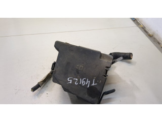 Блок предохранителей Ford B-Max AE8T14A003AA