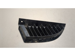 Решетка радиатора Mitsubishi Colt 2002-2012 MN127774