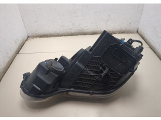 Фара передняя Skoda Yeti 2009-2018 правая