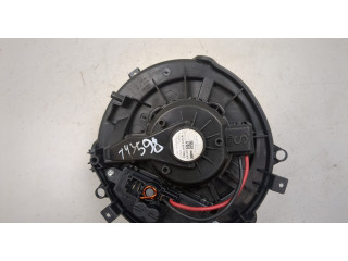 Моторчик печки Audi Q3 2018-