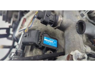 Форсунка топливная  Jeep Liberty 2001-2007         