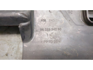 Решетка радиатора  Peugeot 206          