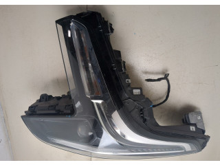 Фара передняя  Cadillac XT4 правая 