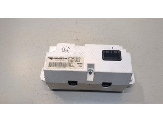 Дисплей бортового компьютера Mitsubishi Endeavor