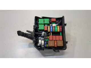 Блок предохранителей  Peugeot 2008 2019-2023         